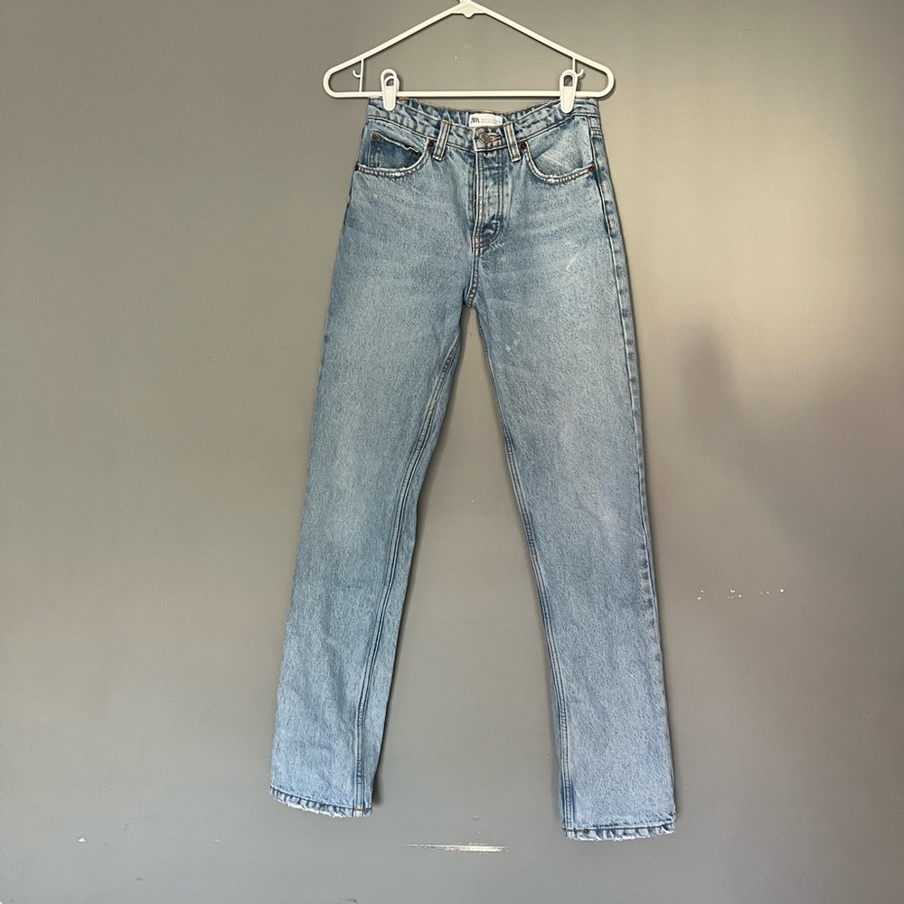 Straight legs light wash jeans Zara